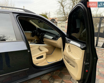 Синій БМВ Х5, об'ємом двигуна 2.99 л та пробігом 298 тис. км за 13999 $, фото 43 на Automoto.ua