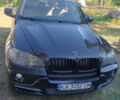 Синий БМВ Х5, объемом двигателя 3 л и пробегом 264 тыс. км за 10000 $, фото 1 на Automoto.ua