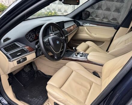 Синий БМВ Х5, объемом двигателя 3 л и пробегом 260 тыс. км за 9250 $, фото 11 на Automoto.ua