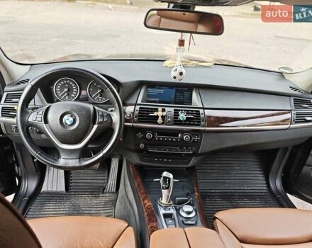 Синій БМВ Х5, об'ємом двигуна 3 л та пробігом 245 тис. км за 17500 $, фото 10 на Automoto.ua