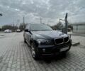 Синий БМВ Х5, объемом двигателя 3 л и пробегом 340 тыс. км за 12000 $, фото 1 на Automoto.ua