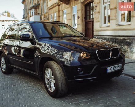 Синий БМВ Х5, объемом двигателя 3 л и пробегом 340 тыс. км за 10500 $, фото 2 на Automoto.ua