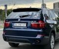 Синий БМВ Х5, объемом двигателя 2.98 л и пробегом 240 тыс. км за 12500 $, фото 1 на Automoto.ua
