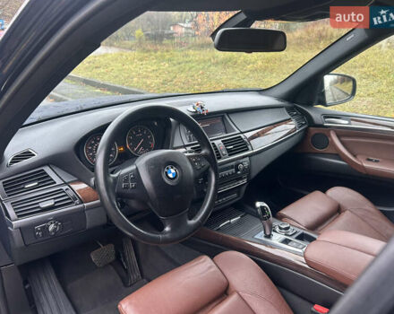 Синій БМВ Х5, об'ємом двигуна 2.98 л та пробігом 193 тис. км за 13500 $, фото 19 на Automoto.ua