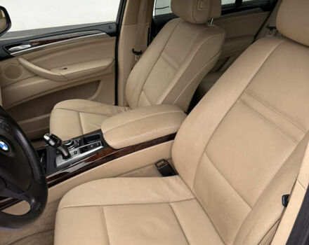 Синий БМВ Х5, объемом двигателя 2.99 л и пробегом 300 тыс. км за 14000 $, фото 9 на Automoto.ua