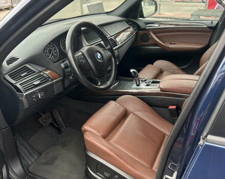 Синій БМВ Х5, об'ємом двигуна 2.98 л та пробігом 193 тис. км за 13500 $, фото 15 на Automoto.ua