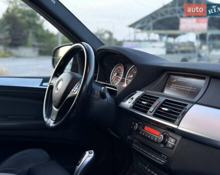 Синий БМВ Х5, объемом двигателя 3 л и пробегом 298 тыс. км за 17990 $, фото 9 на Automoto.ua