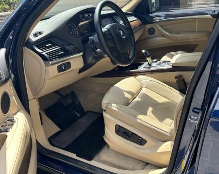 Синий БМВ Х5, объемом двигателя 4.4 л и пробегом 153 тыс. км за 13000 $, фото 13 на Automoto.ua