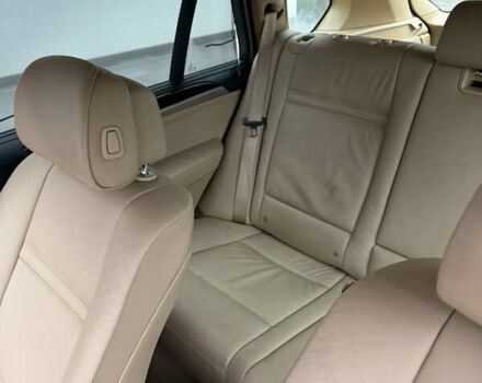 Синий БМВ Х5, объемом двигателя 2.99 л и пробегом 300 тыс. км за 14000 $, фото 10 на Automoto.ua