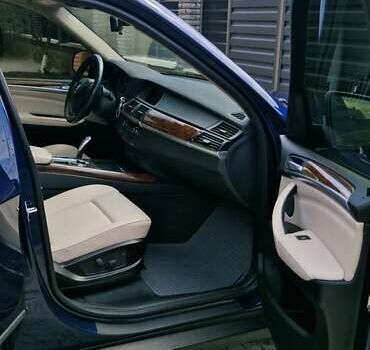 Синій БМВ Х5, об'ємом двигуна 2.98 л та пробігом 201 тис. км за 14500 $, фото 2 на Automoto.ua