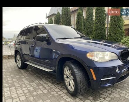 Синій БМВ Х5, об'ємом двигуна 3 л та пробігом 240 тис. км за 12777 $, фото 1 на Automoto.ua