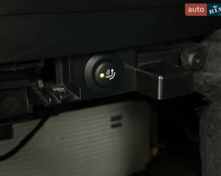 Синий БМВ Х5, объемом двигателя 3 л и пробегом 294 тыс. км за 16600 $, фото 33 на Automoto.ua