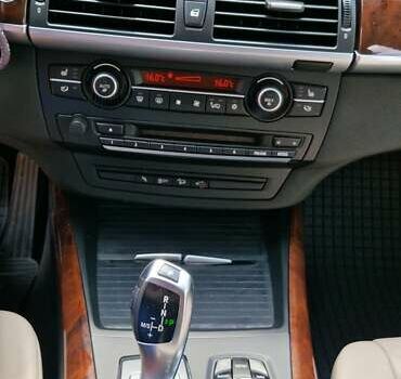 Синій БМВ Х5, об'ємом двигуна 2.98 л та пробігом 201 тис. км за 14500 $, фото 18 на Automoto.ua