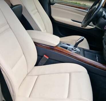 Синій БМВ Х5, об'ємом двигуна 2.98 л та пробігом 201 тис. км за 14500 $, фото 7 на Automoto.ua