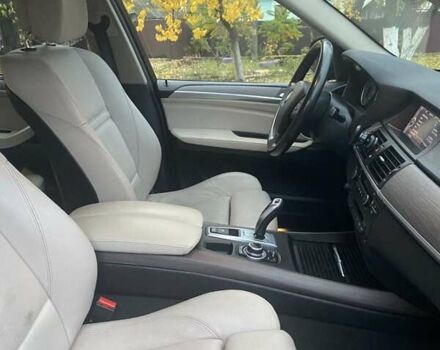 Синий БМВ Х5, объемом двигателя 3 л и пробегом 253 тыс. км за 18300 $, фото 26 на Automoto.ua