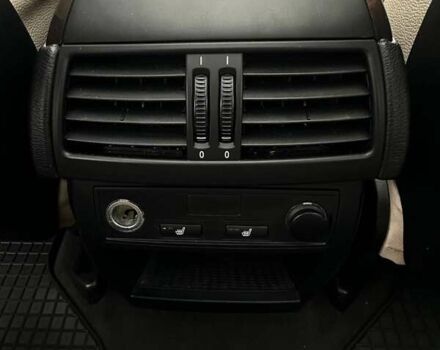 Синий БМВ Х5, объемом двигателя 3 л и пробегом 295 тыс. км за 15900 $, фото 26 на Automoto.ua