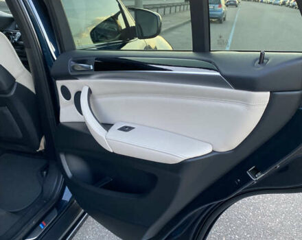 Синий БМВ Х5, объемом двигателя 2.99 л и пробегом 240 тыс. км за 25000 $, фото 11 на Automoto.ua