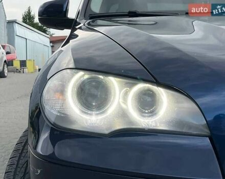 Синій БМВ Х5, об'ємом двигуна 3 л та пробігом 302 тис. км за 13490 $, фото 41 на Automoto.ua