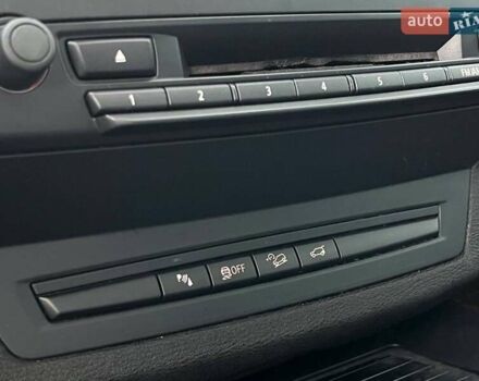 Синій БМВ Х5, об'ємом двигуна 3 л та пробігом 302 тис. км за 13490 $, фото 31 на Automoto.ua