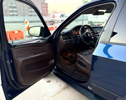 Синій БМВ Х5, об'ємом двигуна 2.99 л та пробігом 300 тис. км за 16800 $, фото 23 на Automoto.ua