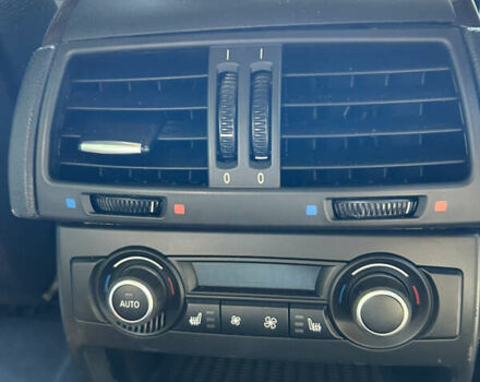 Синий БМВ Х5, объемом двигателя 2.98 л и пробегом 220 тыс. км за 13700 $, фото 12 на Automoto.ua