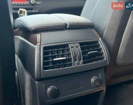 Синій БМВ Х5, об'ємом двигуна 3 л та пробігом 302 тис. км за 13490 $, фото 20 на Automoto.ua