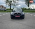Синий БМВ Х5, объемом двигателя 3 л и пробегом 310 тыс. км за 12000 $, фото 1 на Automoto.ua