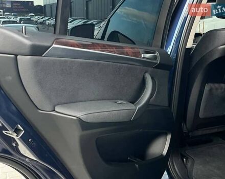Синій БМВ Х5, об'ємом двигуна 3 л та пробігом 302 тис. км за 13490 $, фото 21 на Automoto.ua