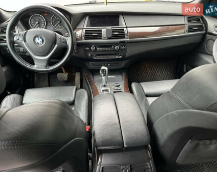 Синий БМВ Х5, объемом двигателя 3 л и пробегом 230 тыс. км за 17700 $, фото 15 на Automoto.ua