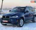 Синий БМВ Х5, объемом двигателя 3 л и пробегом 300 тыс. км за 15900 $, фото 1 на Automoto.ua