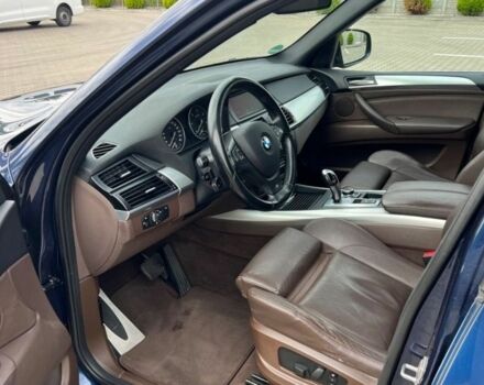 Синий БМВ Х5, объемом двигателя 3.5 л и пробегом 234 тыс. км за 4500 $, фото 8 на Automoto.ua