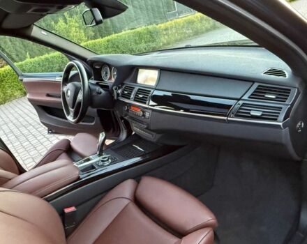 Синій БМВ Х5, об'ємом двигуна 3 л та пробігом 217 тис. км за 4500 $, фото 11 на Automoto.ua