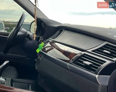 Синій БМВ Х5, об'ємом двигуна 3 л та пробігом 302 тис. км за 13490 $, фото 7 на Automoto.ua