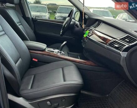 Синій БМВ Х5, об'ємом двигуна 3 л та пробігом 302 тис. км за 13490 $, фото 9 на Automoto.ua