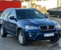 Синий БМВ Х5, объемом двигателя 3 л и пробегом 217 тыс. км за 4300 $, фото 1 на Automoto.ua
