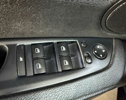 Синій БМВ Х5, об'ємом двигуна 3 л та пробігом 223 тис. км за 21000 $, фото 5 на Automoto.ua