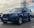 Синій БМВ Х5, об'ємом двигуна 3 л та пробігом 300 тис. км за 15900 $, фото 1 на Automoto.ua