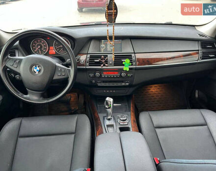 Синій БМВ Х5, об'ємом двигуна 3 л та пробігом 302 тис. км за 13490 $, фото 19 на Automoto.ua