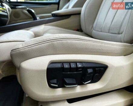 Синій БМВ Х5, об'ємом двигуна 3 л та пробігом 222 тис. км за 30990 $, фото 13 на Automoto.ua