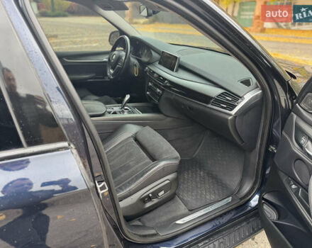 Синій БМВ Х5, об'ємом двигуна 2.99 л та пробігом 206 тис. км за 23400 $, фото 17 на Automoto.ua