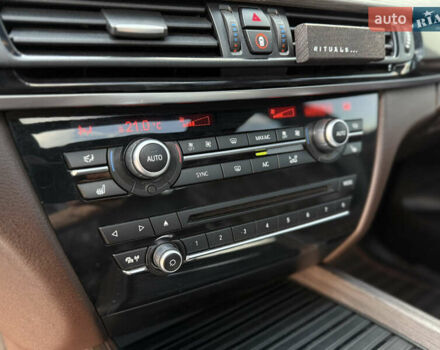 Синий БМВ Х5, объемом двигателя 2.99 л и пробегом 247 тыс. км за 35000 $, фото 95 на Automoto.ua