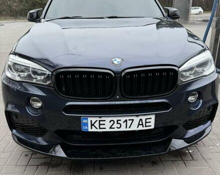 Синій БМВ Х5, об'ємом двигуна 3 л та пробігом 300 тис. км за 28700 $, фото 2 на Automoto.ua