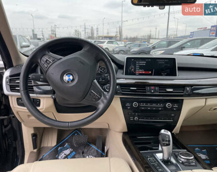 Синій БМВ Х5, об'ємом двигуна 2.98 л та пробігом 263 тис. км за 16000 $, фото 7 на Automoto.ua