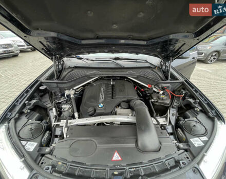 Синій БМВ Х5, об'ємом двигуна 2.98 л та пробігом 263 тис. км за 16000 $, фото 14 на Automoto.ua