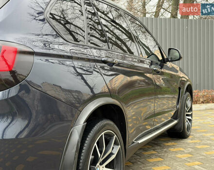 Синій БМВ Х5, об'ємом двигуна 2.98 л та пробігом 203 тис. км за 17500 $, фото 12 на Automoto.ua