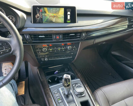 Синий БМВ Х5, объемом двигателя 2.99 л и пробегом 258 тыс. км за 21000 $, фото 11 на Automoto.ua