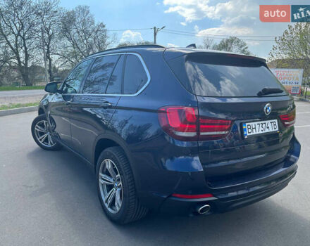 Синій БМВ Х5, об'ємом двигуна 2.98 л та пробігом 171 тис. км за 22977 $, фото 2 на Automoto.ua