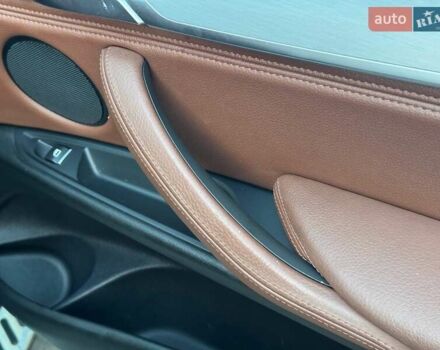 Синій БМВ Х5, об'ємом двигуна 3 л та пробігом 248 тис. км за 26000 $, фото 15 на Automoto.ua