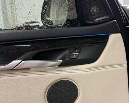 Синій БМВ Х5, об'ємом двигуна 2.98 л та пробігом 215 тис. км за 27000 $, фото 3 на Automoto.ua