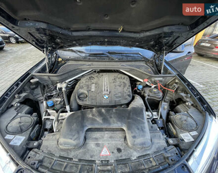 Синий БМВ Х5, объемом двигателя 2.99 л и пробегом 258 тыс. км за 21000 $, фото 13 на Automoto.ua